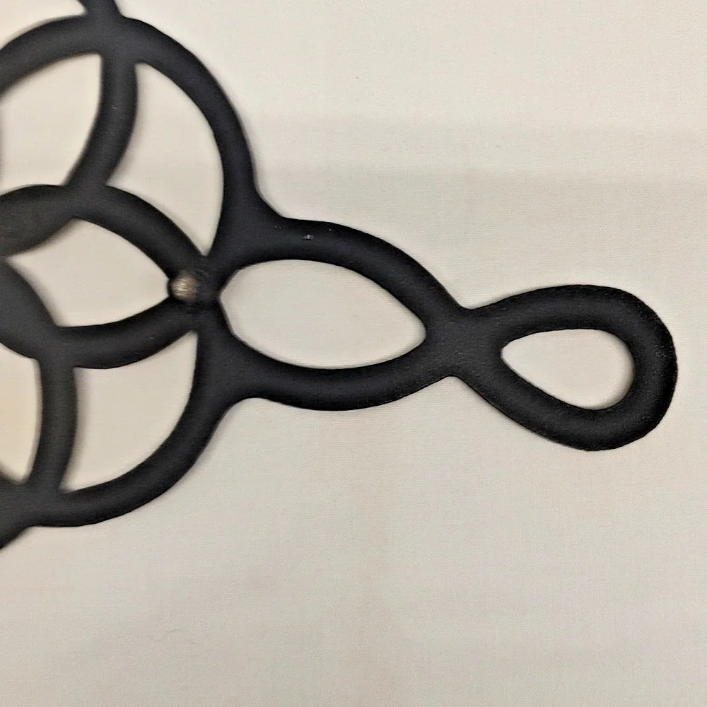 EMIC (EMIG) T57‎ Vintage Cast Iron Hex Circles Trivet Pot & Pan Holder